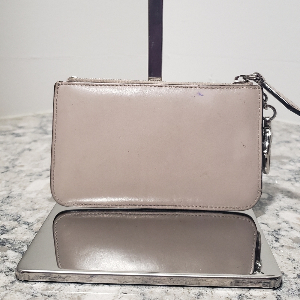 Fendi Leather Floral Face Coin Pouch Keychain - Picture 10 of 10